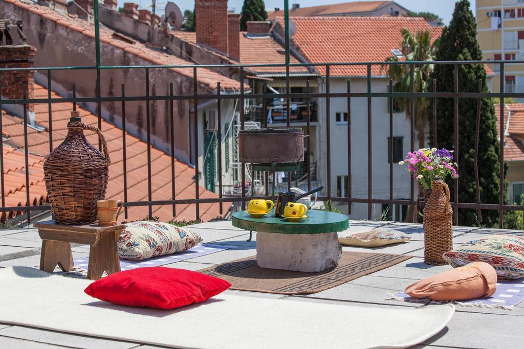Guest House Roman Horizon Split Exterior photo